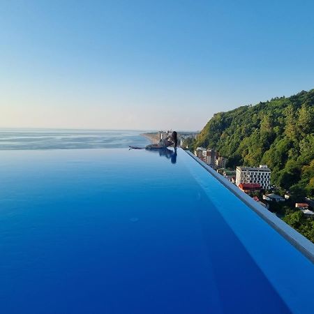 Calypso Kvariati Hotel Екстериор снимка