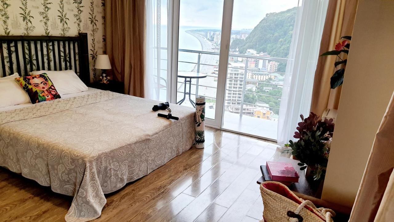 Calypso Kvariati Hotel Екстериор снимка
