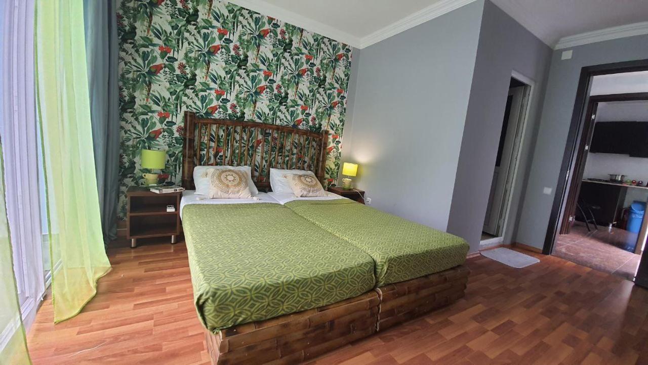 Calypso Kvariati Hotel Екстериор снимка