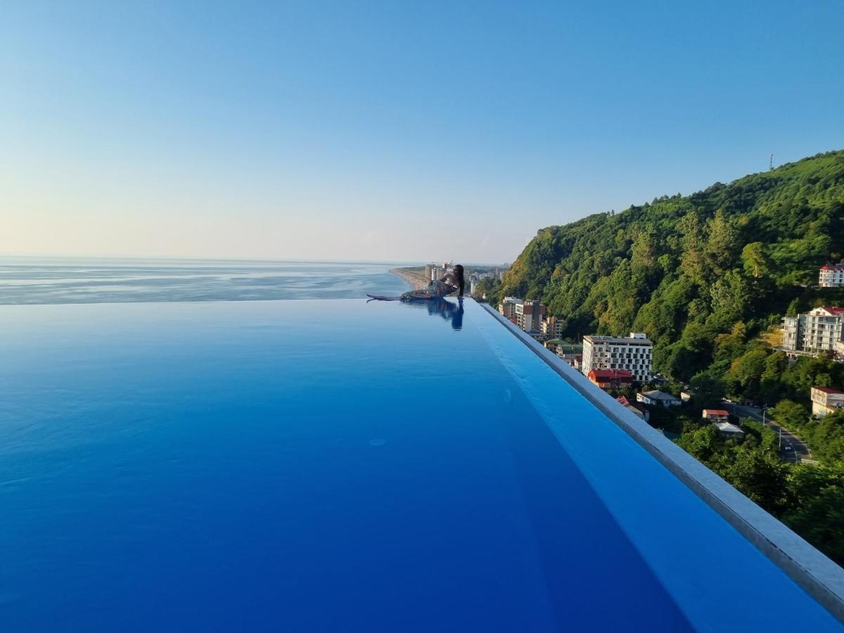 Calypso Kvariati Hotel Екстериор снимка