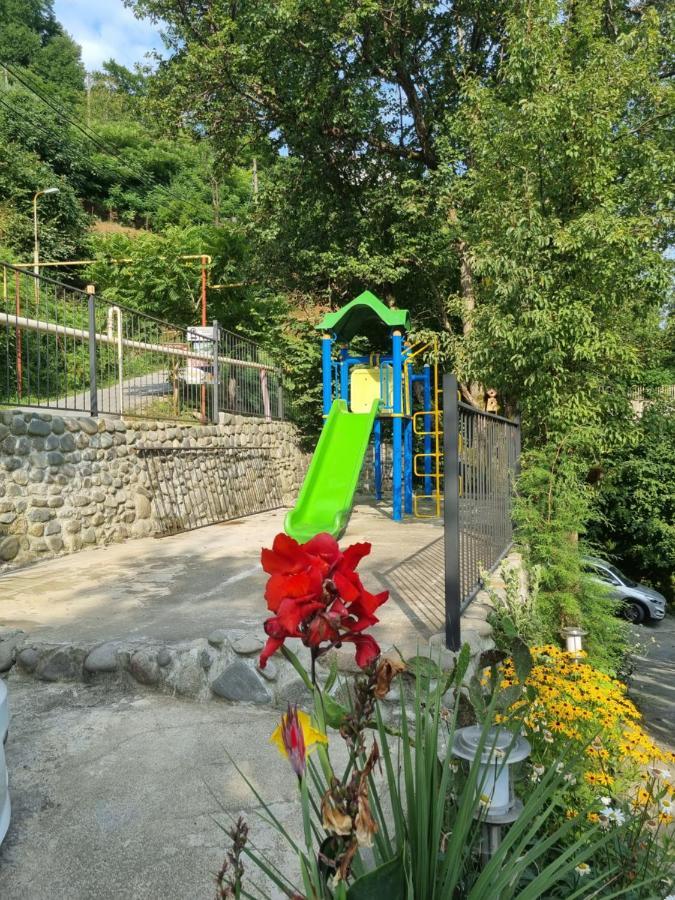 Calypso Kvariati Hotel Екстериор снимка