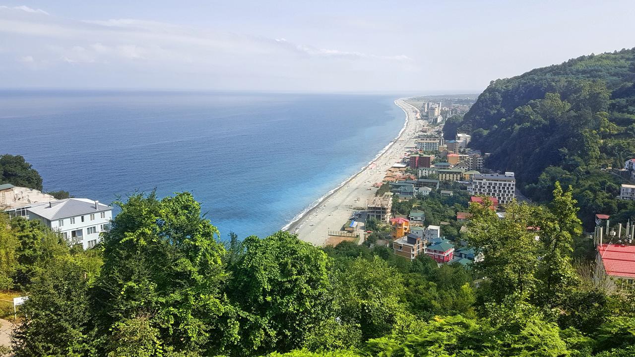 Calypso Kvariati Hotel Екстериор снимка