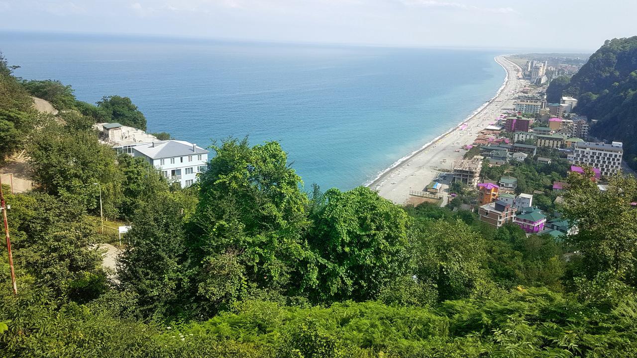 Calypso Kvariati Hotel Екстериор снимка