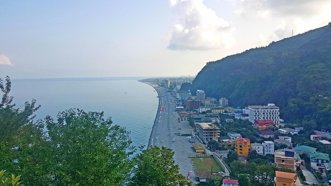 Calypso Kvariati Hotel Екстериор снимка